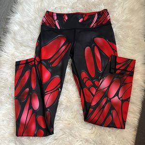 Violate the dress code muscle rip leggings
